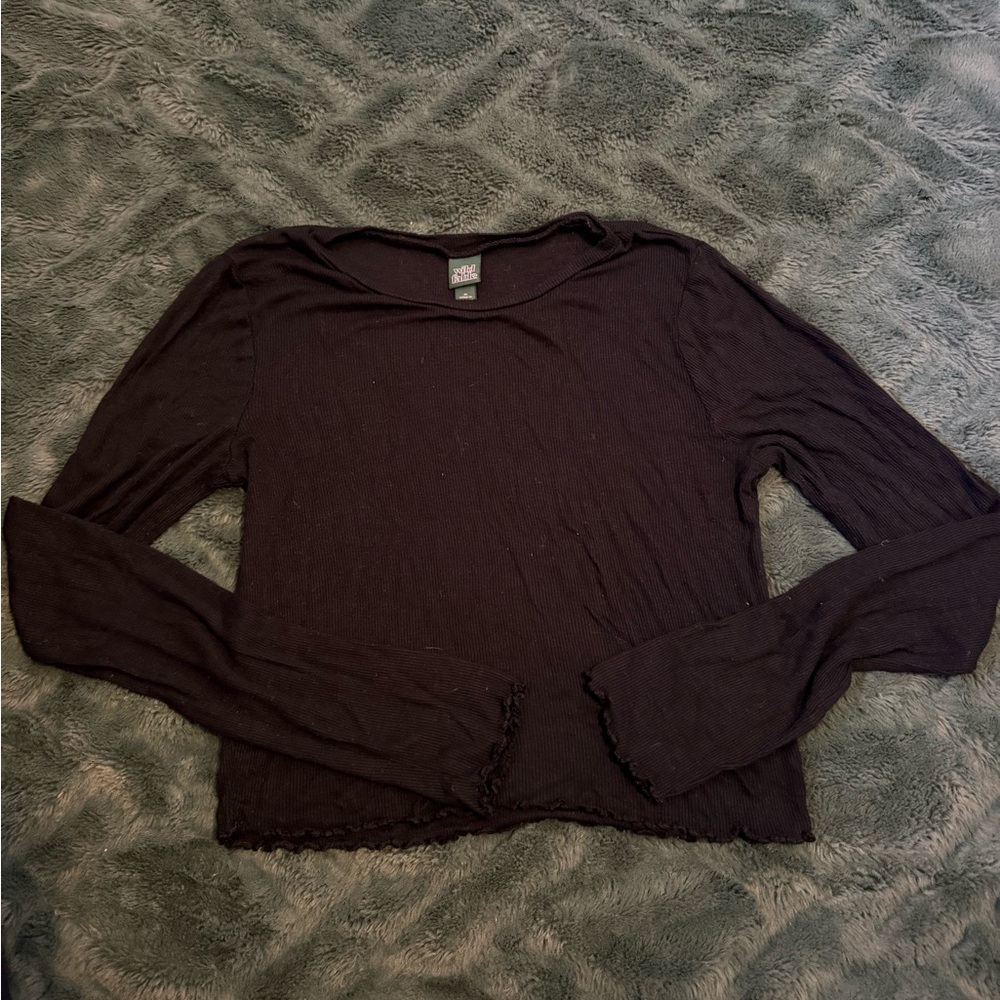 Wild Fable black ribbed long sleeve crop top with lettuce hem Size M